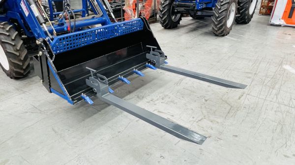 TRIDENT CLAMP ON BUCKET FORKS image