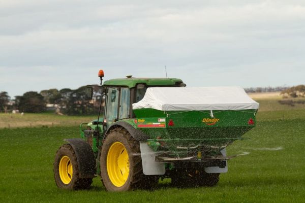 CGSA 1500 Fertiliser Spreader image