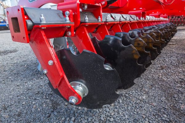 Aragon 5.0m Linkage Folding Disc Tiller image