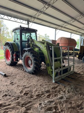 CLAAS 140HP Tractor & Loader image