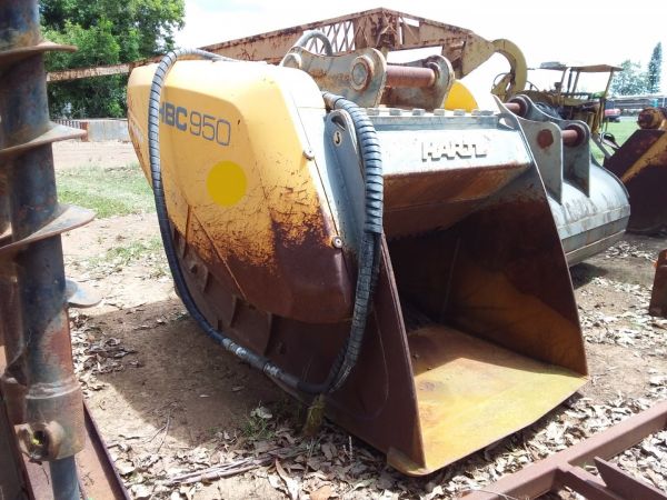 2013 HARTL CRUSHER ATTACHMENT | HBC 950 image