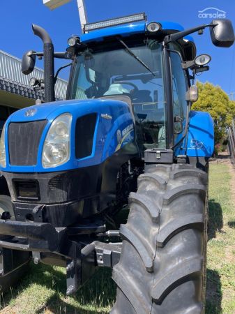 2016 New Holland T6.140 image