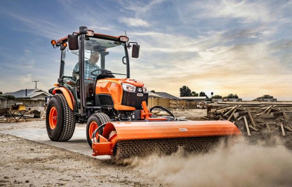 2024 Neilo Equipment B3150 Tractor Road Broom image