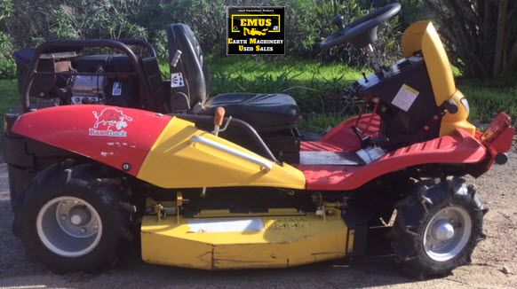 2023 Razorback Mower CMX 1808 4WD, E.M.U.S MS1008 image