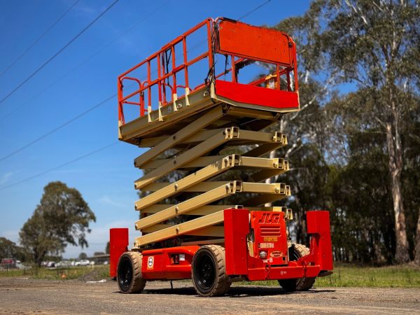 2006 JLG M4069 Scissor Lift image