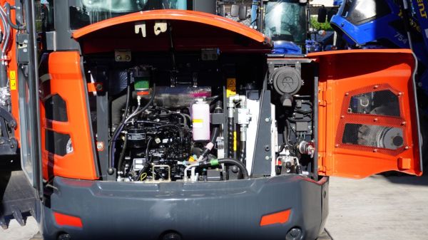 TRIDENT 3.8T A/C CABIN EXCAVATOR, 4 X SIZES BUCKETS, THUMB GRAB, RIPPER AND HYDRAULIC QUICK HITCH image