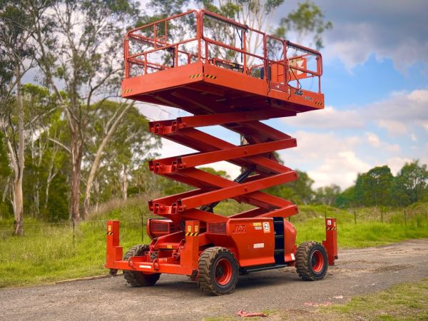 2013 JLG 4394RT Scissor Lift image
