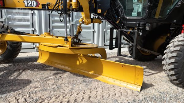 2020 CATERPILLAR 120 image