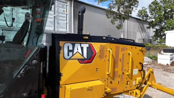 2020 CATERPILLAR 120 image