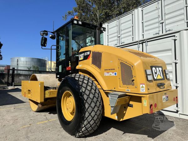 2021 CATERPILLAR CS78B image