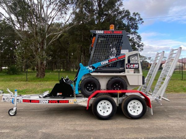 Toyota 4-SDK4 Huski Skid Steer image