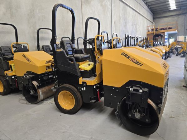 Shantui 1700kg SRD017 Tandem Roller with 25hp Yanmar Engine, Danfoss Hydraulic image