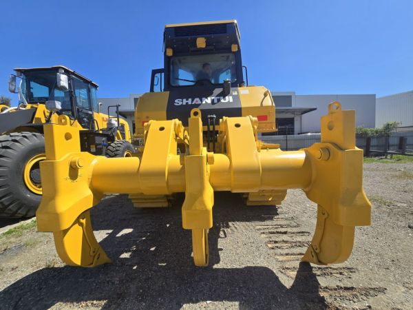 DH24-B3XL 251hp Rated Power 23.8T operation weight Bulldozer image