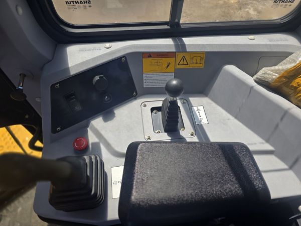 DH24-B3XL 251hp Rated Power 23.8T operation weight Bulldozer image