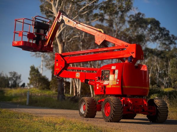 2018 JLG 450AJ Boom Lift image