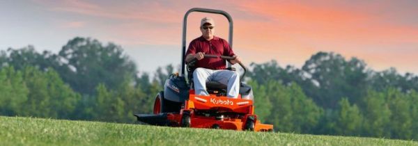Kubota Z200 Series Zero-Turn Mower image
