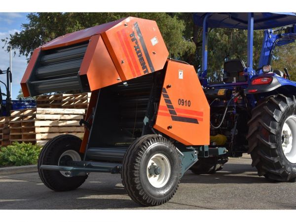 TRIDENT TRIDENT MINI ROUND BALER (BALE DIAMETER 0.8M, LENGTH 0.9M) image