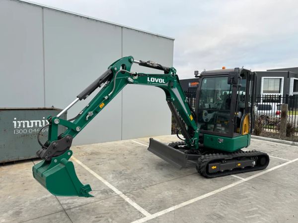 LOVOL FR36F-U 3.8 Tonne Cab Excavator image