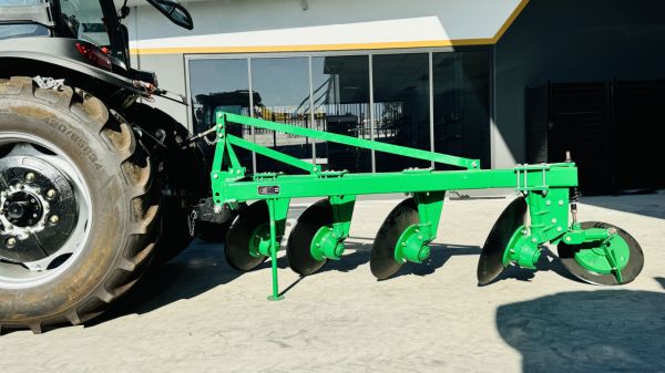 TRIDENT HEAVY-DUTY 4 DISC PLOUGH 1.7M & 3.2M image