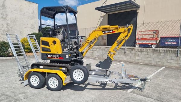 U20 Yuchai Mini Excavator 1.8T - 2024 Trailer Package with Attachments! image