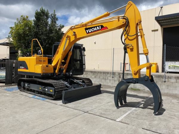 YC135-9 Yuchai Excavator 13T - Dash 9 image
