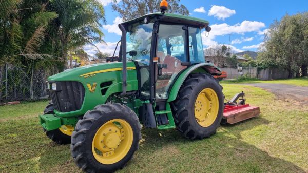 2019 John Deere 5095M Tractor image