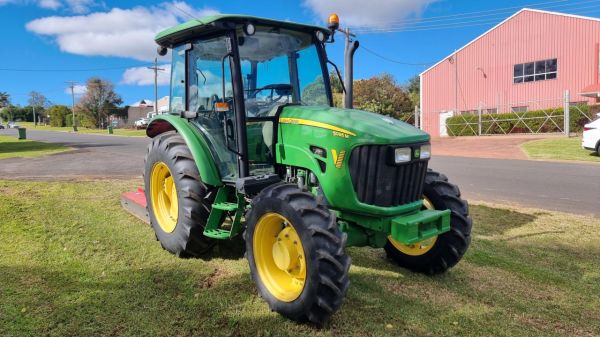 2019 John Deere 5095M Tractor image