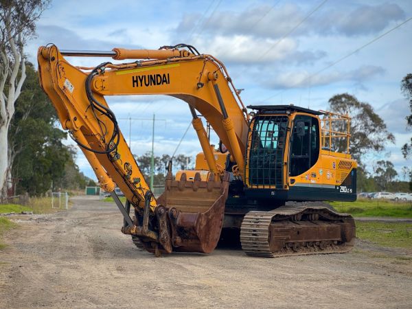 2019 Hyundai R290 Tracked-Excav LC-9 image
