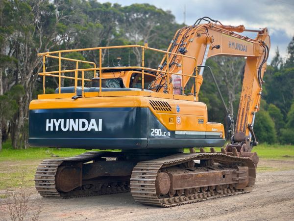 2019 Hyundai R290 Tracked-Excav LC-9 image