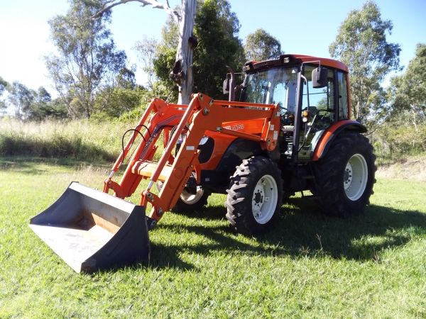 KIOTI CAB TRACTOR | DX7510 WITH FEL image