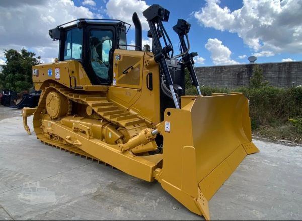 2023 CATERPILLAR D6 image