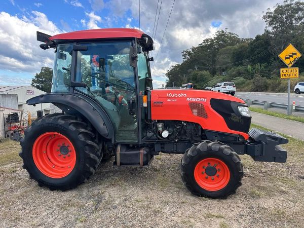 2021 Kubota M5091DHCN-DS image