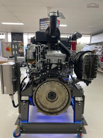 Isuzu Engine image