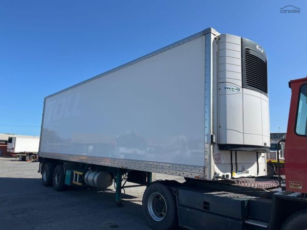 2020 Vawdrey VBS2 Tandem Axle Refrigerated Pantech image