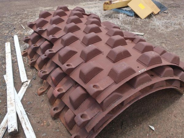 UNKNOWN SET OF PADFOOT SHELLS image