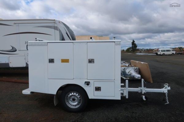 Custom SERVICE TRAILER image