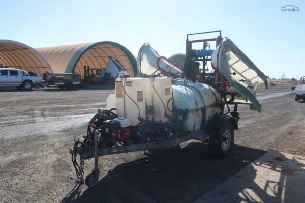 2010 CROPLANDS TOW BEHIND image