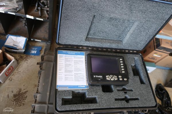 TRIMBLE GCS900 GPS UNIT image