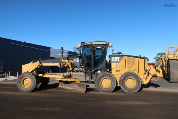 2009 CATERPILLAR 12M image