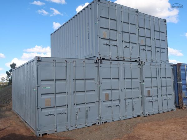 Custom INTERIOR & EXTERIOR DUST COAT image