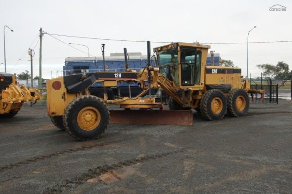 2003 Caterpillar 12H image