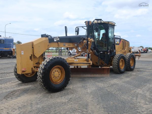 2011 CATERPILLAR 12M image
