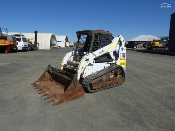 2012 BOBCAT T190 SKIDSTEER image