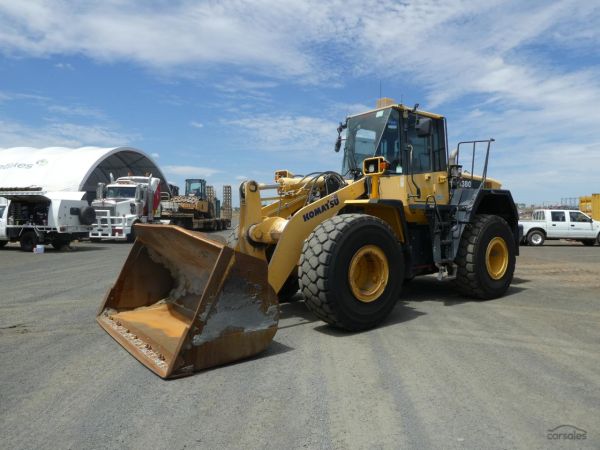 2011 KOMATSU WA380-6 image