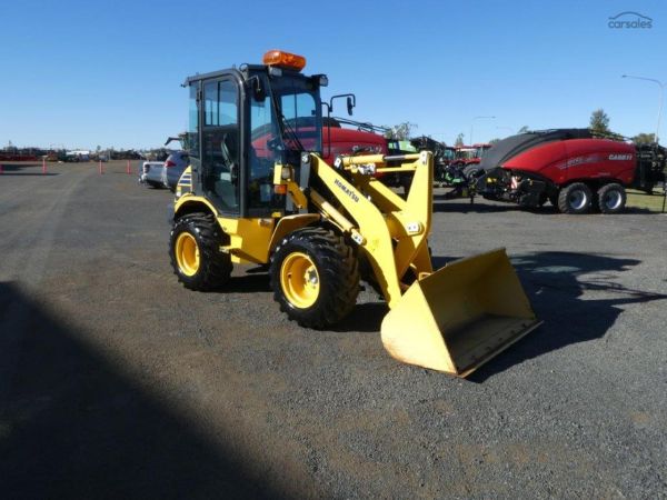 2019 KOMATSU WA40-8 image