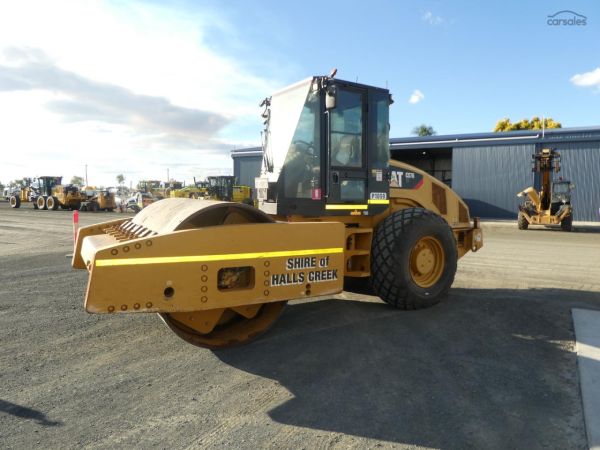 2012 CATERPILLAR CS76XT image