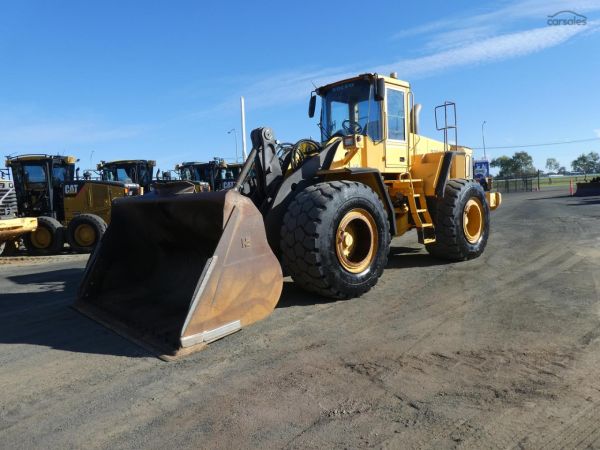 2002 VOLVO L150E image