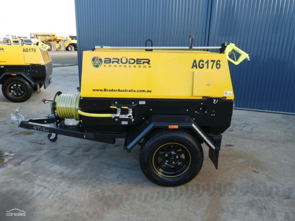 2024 BRUDER AG176 TRAILER MOUNTED image