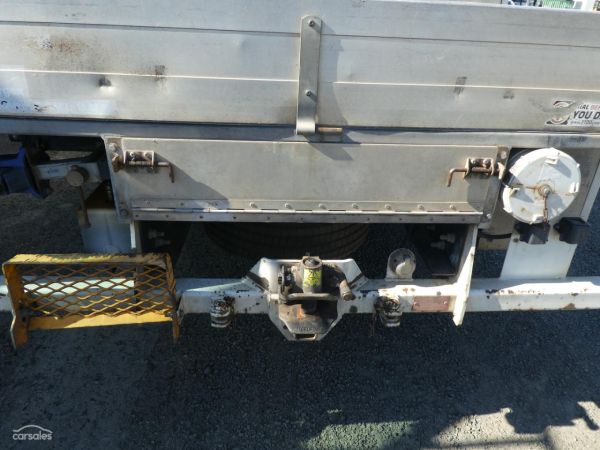 2012 ISUZU NPR 400 image