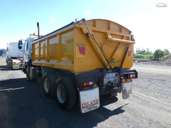 2010 ISUZU CXZ GIGA image